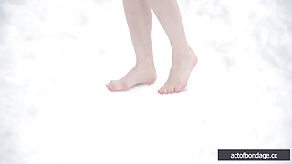 Naked Barefoot Claudia Chained In The Snow Beemtube